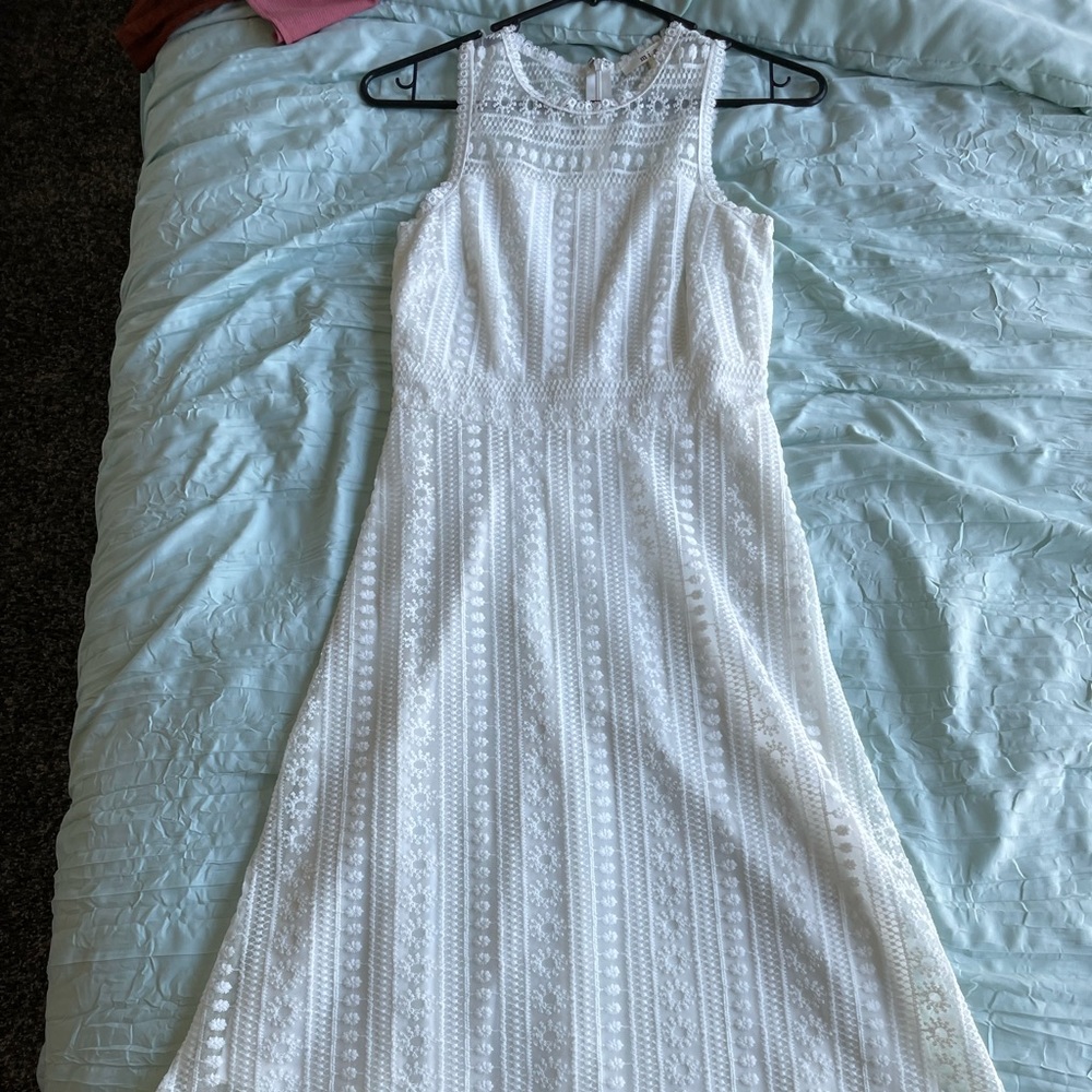White/cream lace dress
